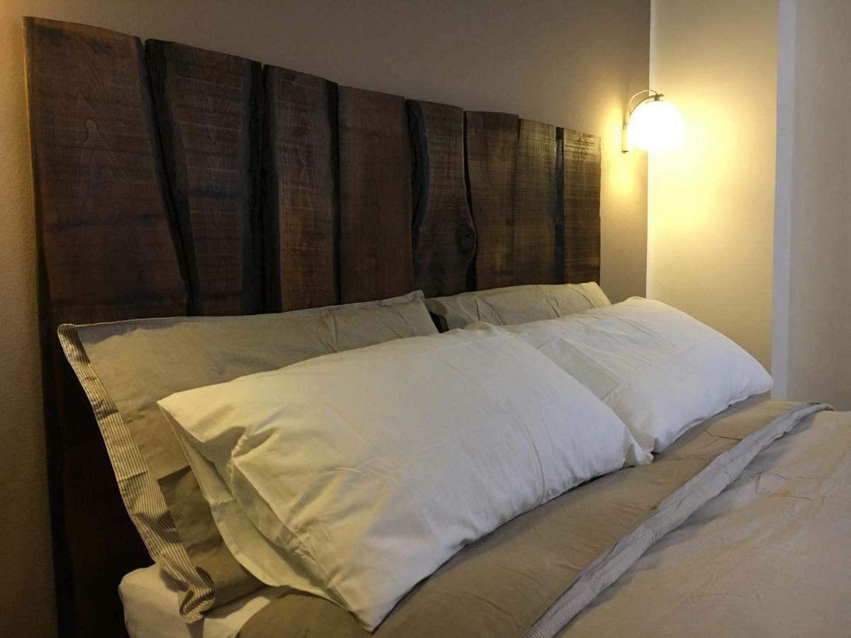 Bed and Breakfast Elleboro Carugo Exterior foto
