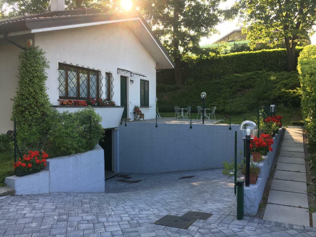 Bed and Breakfast Elleboro Carugo Exterior foto